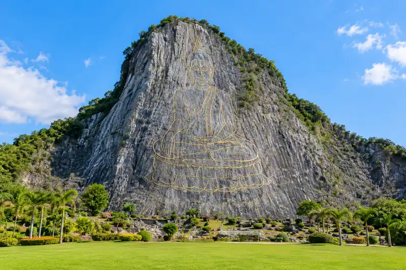 Гора Золотого Будды Кхао Чи Чан Khao Chi Chan (Khao Chee Chan) Buddha Mountain