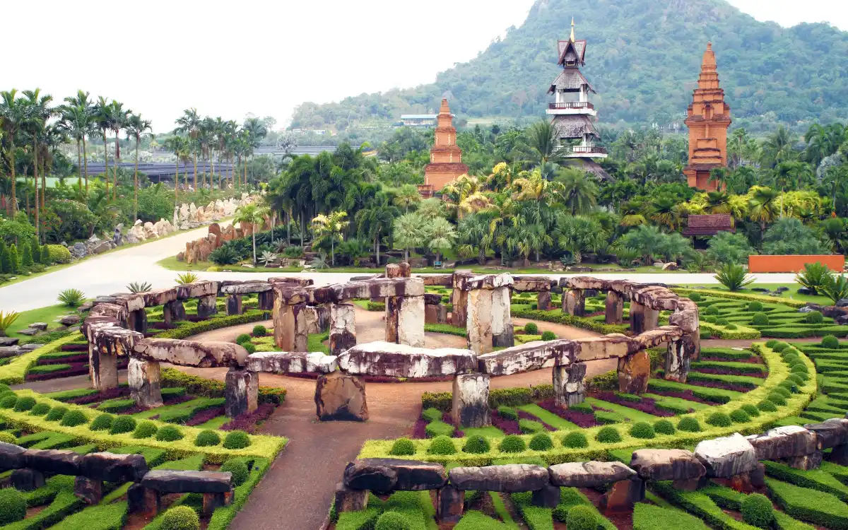 Тропический сад Нонг Нуч Nong Nooch Tropical Botanical Garden
